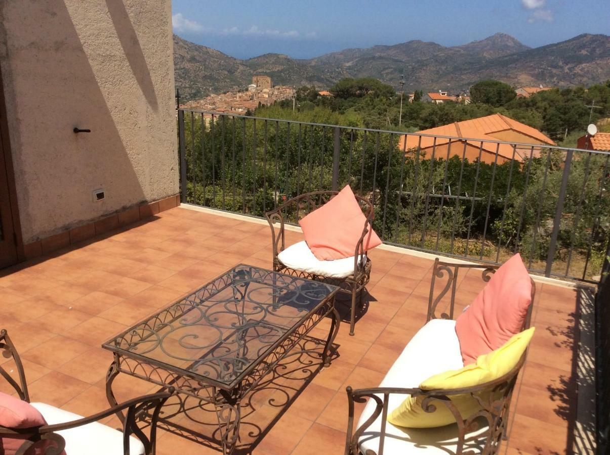 Bright Modern Country Home Castelbuono  Eksteriør billede