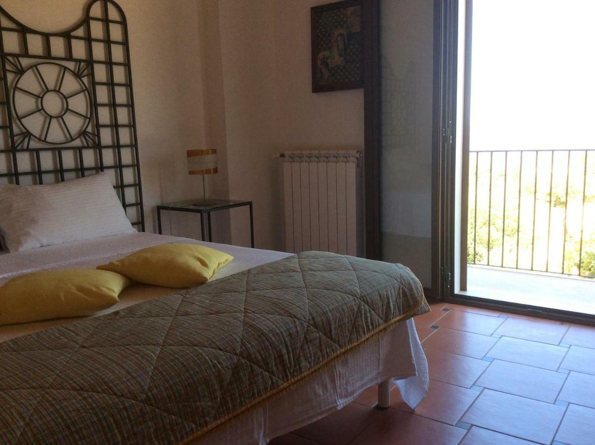 Bright Modern Country Home Castelbuono  Eksteriør billede